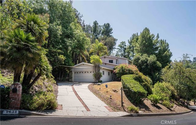 3636 Dellvale Place, Encino, CA 91436