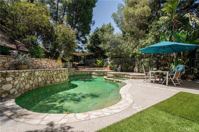 3636 Dellvale Place, Encino, CA 91436