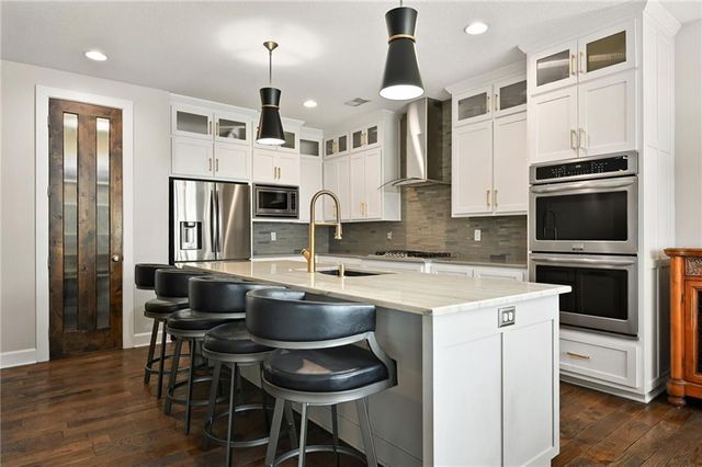 3109 W 156th Street, Overland Park, KS 66224