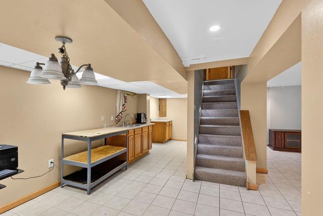 4472 N 104th STREET, Wauwatosa, WI 53225