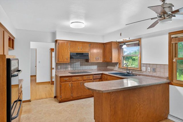 4472 N 104th STREET, Wauwatosa, WI 53225