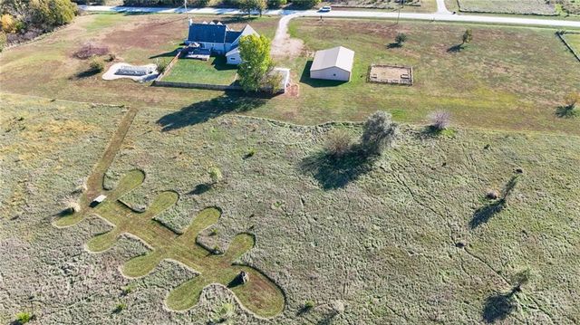 4539 Neosho Road, Wellsville, KS 66092