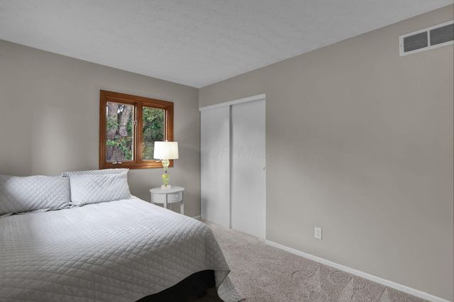 1003 Autumn Meadows Drive, Westerville, OH 43081