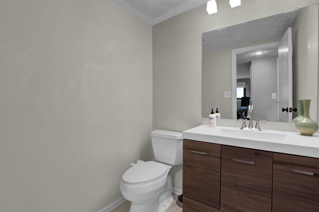 1003 Autumn Meadows Drive, Westerville, OH 43081