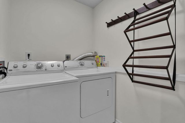 1003 Autumn Meadows Drive, Westerville, OH 43081