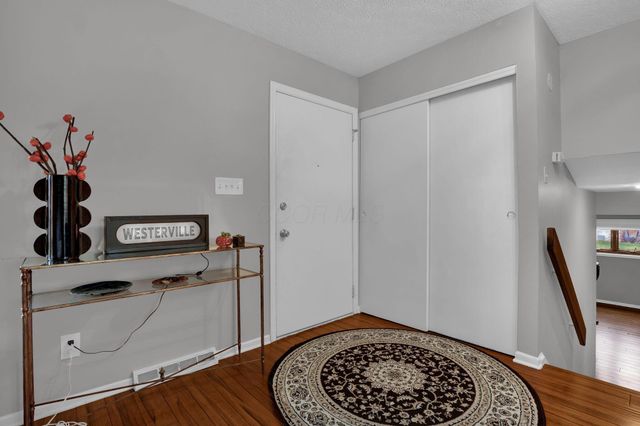 1003 Autumn Meadows Drive, Westerville, OH 43081