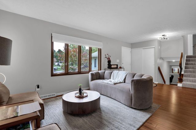 1003 Autumn Meadows Drive, Westerville, OH 43081