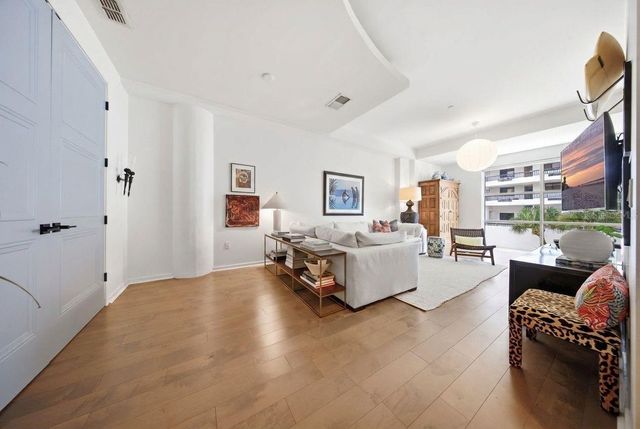 1 S EOLA DRIVE 13, Orlando, FL 32801