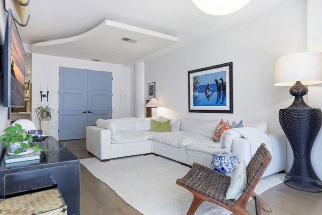 1 S EOLA DRIVE 13, Orlando, FL 32801