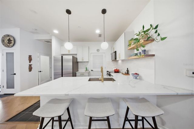 1 S EOLA DRIVE 13, Orlando, FL 32801
