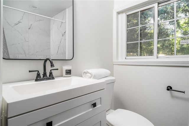 1712 Evans SW Drive, Atlanta, GA 30310