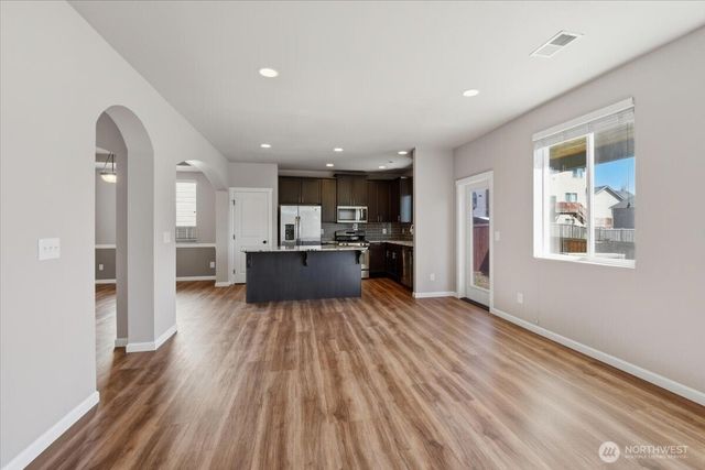 25916 168th Place SE, Covington, WA 98042