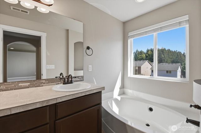25916 168th Place SE, Covington, WA 98042