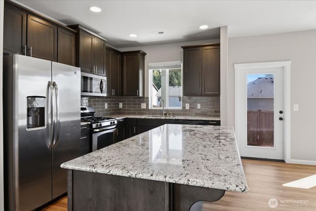 25916 168th Place SE, Covington, WA 98042