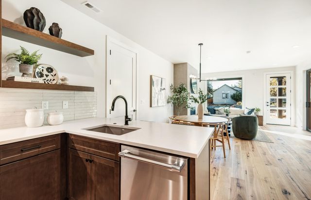 334 SW Roosevelt Avenue Unit 3, Bend, OR 97702