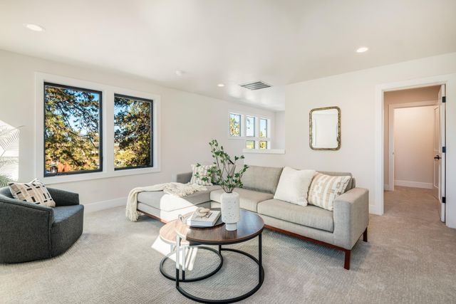 334 SW Roosevelt Avenue Unit 3, Bend, OR 97702