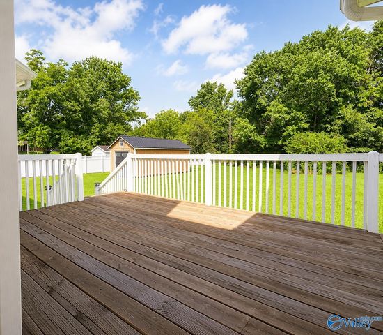 1215 Heatherwood Drive, Arab, AL 35016
