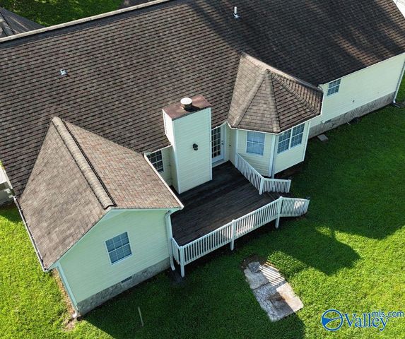 1215 Heatherwood Drive, Arab, AL 35016