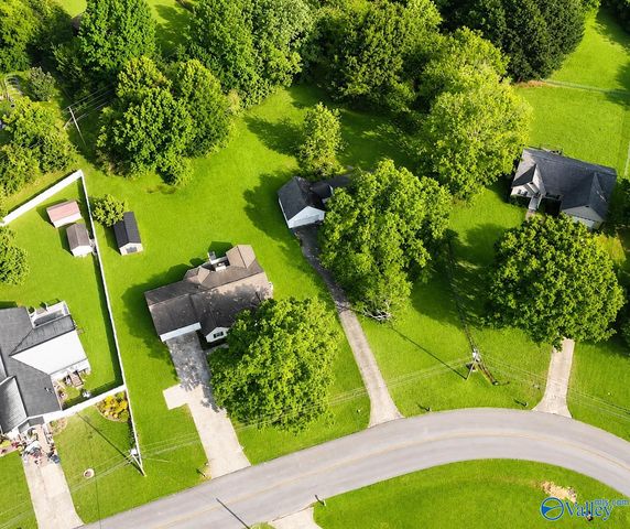 1215 Heatherwood Drive, Arab, AL 35016
