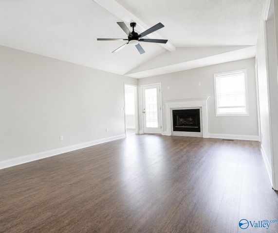 1215 Heatherwood Drive, Arab, AL 35016