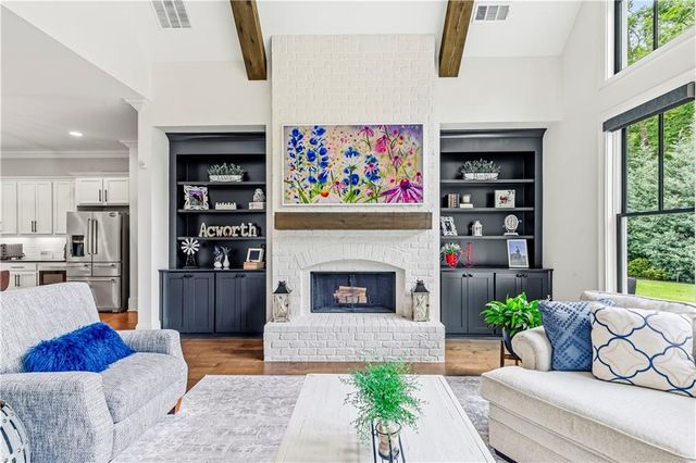 2890 Eva Club, Acworth, GA 30101