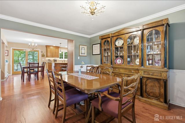 4 Woodruff Road, Edison, NJ 08820