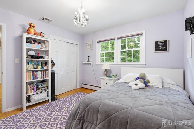 4 Woodruff Road, Edison, NJ 08820