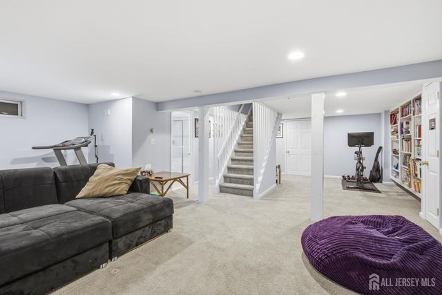 4 Woodruff Road, Edison, NJ 08820