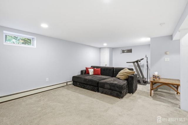 4 Woodruff Road, Edison, NJ 08820