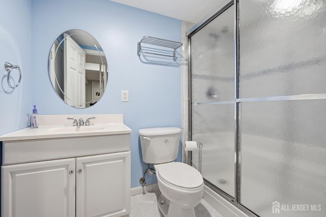 4 Woodruff Road, Edison, NJ 08820