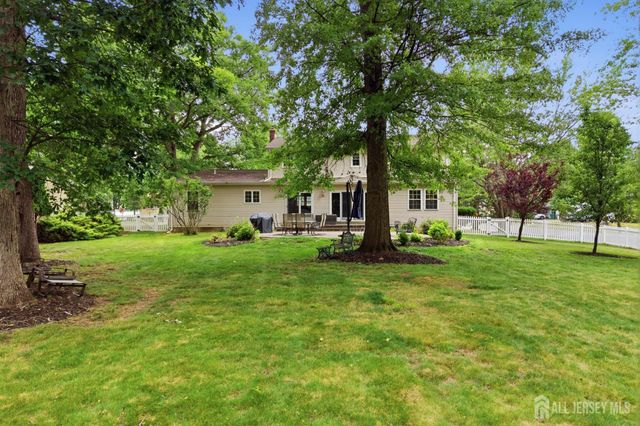 4 Woodruff Road, Edison, NJ 08820