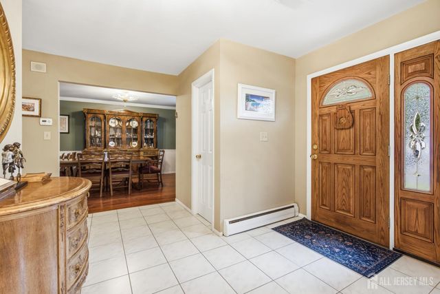 4 Woodruff Road, Edison, NJ 08820