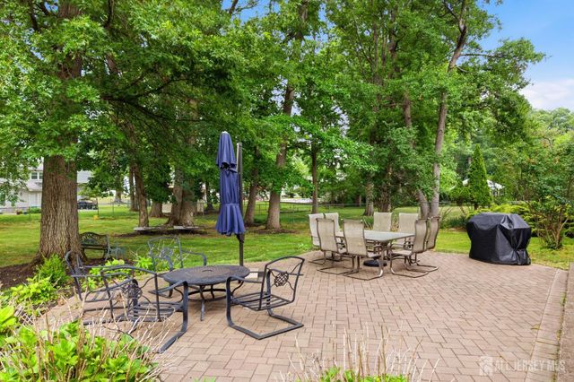4 Woodruff Road, Edison, NJ 08820