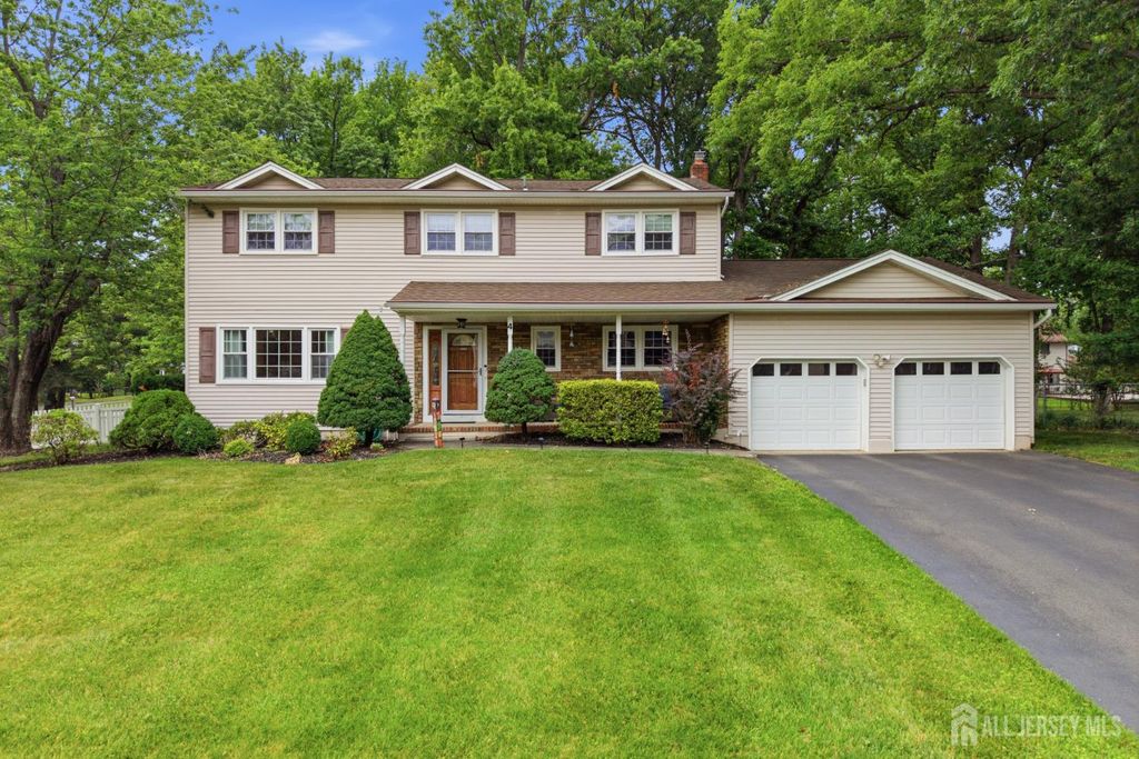 4 Woodruff Road, Edison, NJ 08820