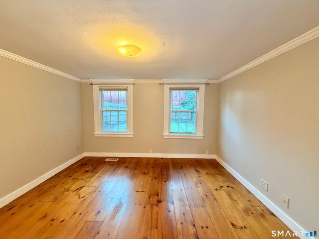 42 Warren Street Ground, New Haven, CT 06511