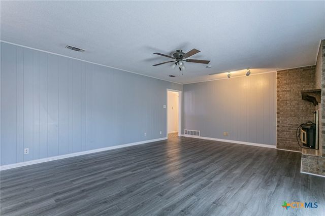 105 E Upshaw Avenue, Temple, TX 76501