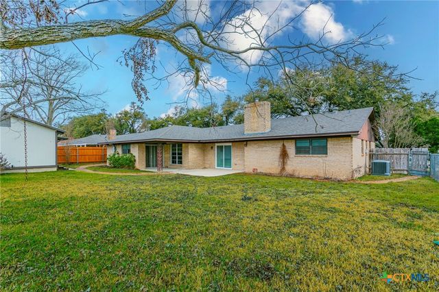 105 E Upshaw Avenue, Temple, TX 76501