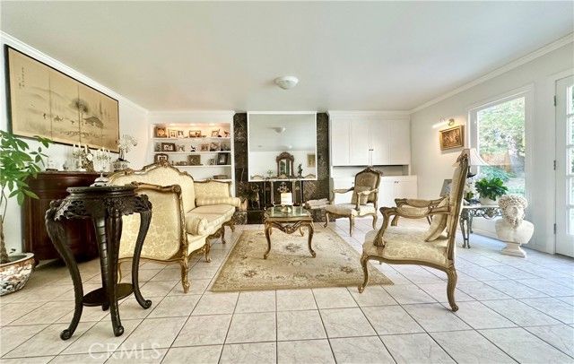 26261 Veva Way, Calabasas, CA 91302