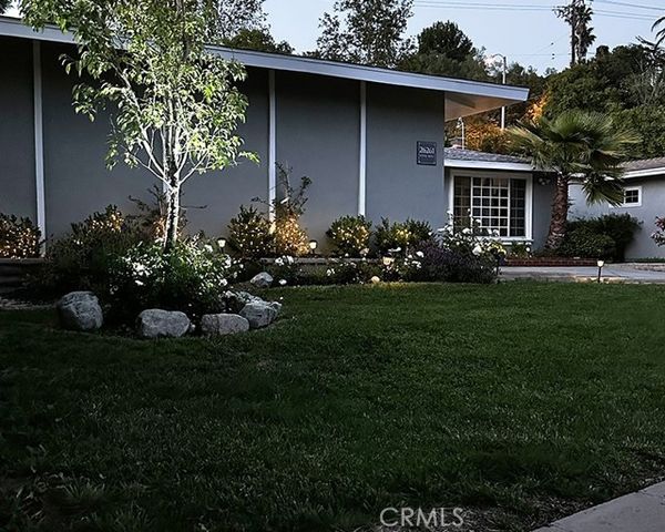 26261 Veva Way, Calabasas, CA 91302