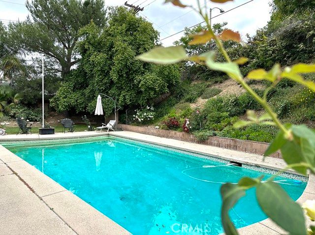 26261 Veva Way, Calabasas, CA 91302