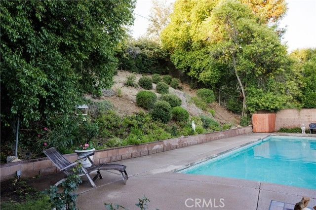 26261 Veva Way, Calabasas, CA 91302