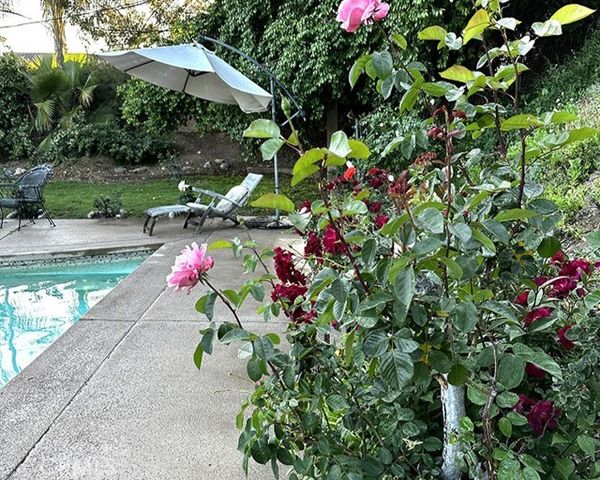 26261 Veva Way, Calabasas, CA 91302