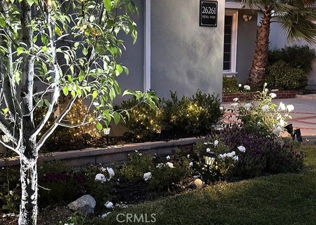 26261 Veva Way, Calabasas, CA 91302