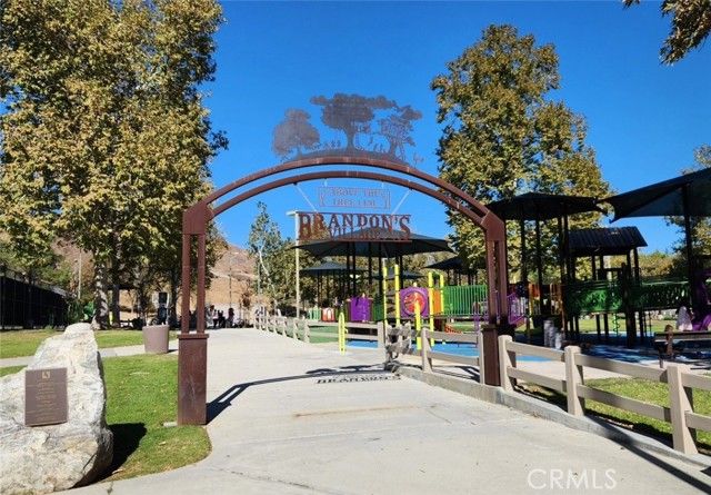 26261 Veva Way, Calabasas, CA 91302