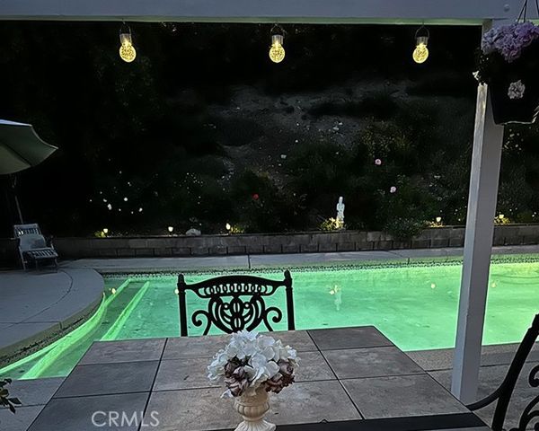 26261 Veva Way, Calabasas, CA 91302