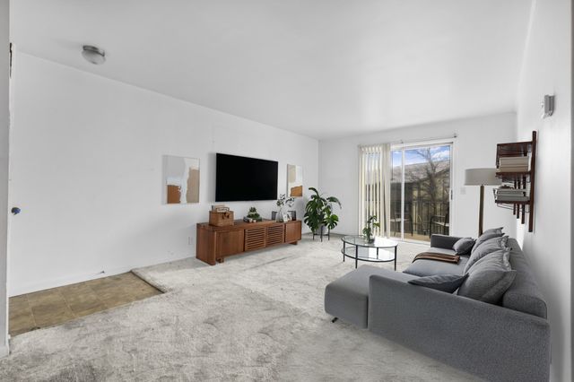 555 N DuPont Ave Apt B37, Madison, TN 37115