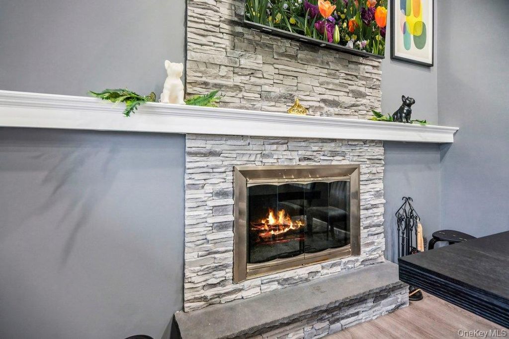 18 Huron Street, Port Jefferson Station, NY 11776 — photo 4
