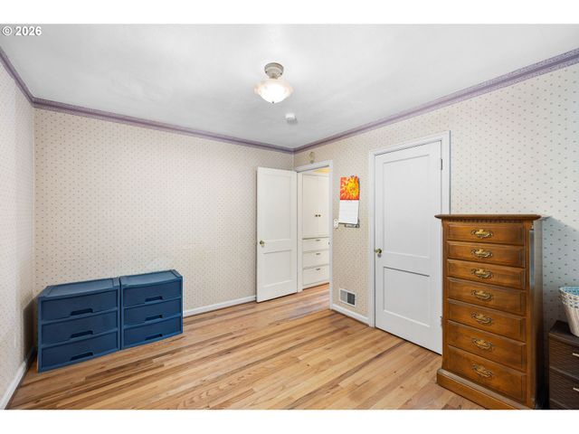 2231 Sw MARTHA St, Portland, OR 97239