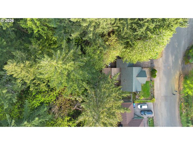 2231 Sw MARTHA St, Portland, OR 97239