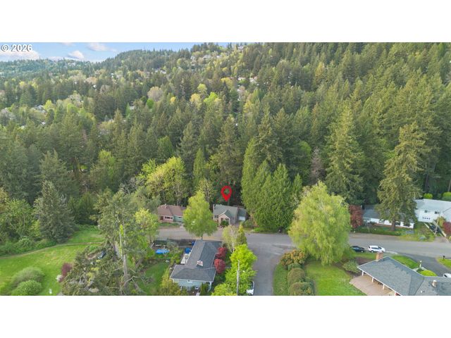 2231 Sw MARTHA St, Portland, OR 97239